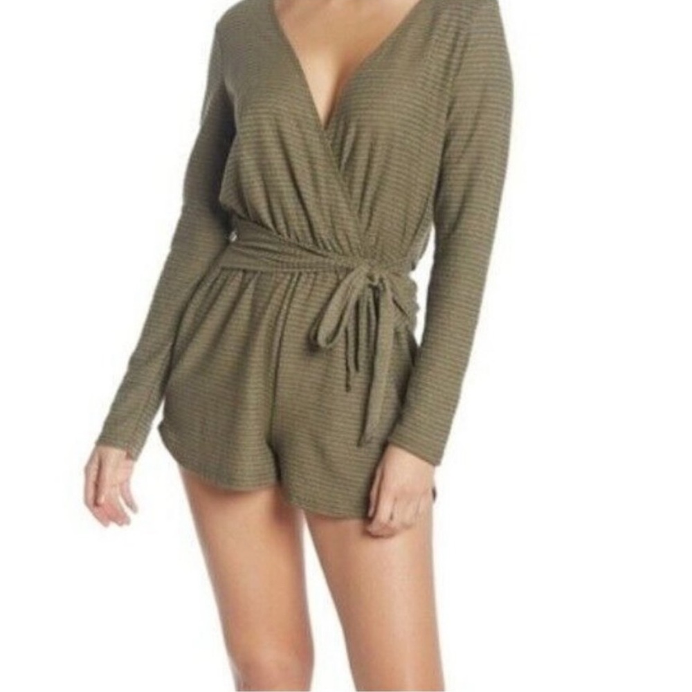 Billabong Romper size XS